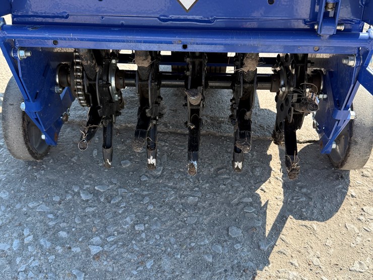 #48-•-2024-bluebird-h530a-commercial-walk-behind-power-lawn-aerator-image-5