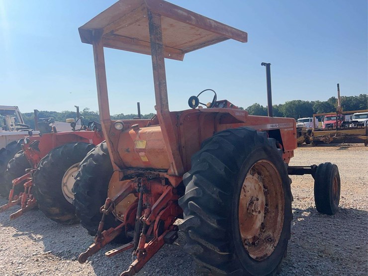 allis-chalmers-xt-series-3-tractor-image-4