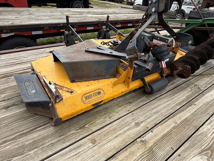#37-•-big-ox-6-ft.-challenger-ii-3-point-shredder-image-1