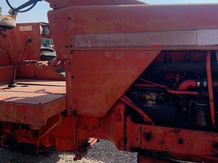 allis-chalmers-xt-series-3-tractor-image-19