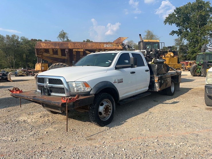 2018-dodge-ram-4500-image-1