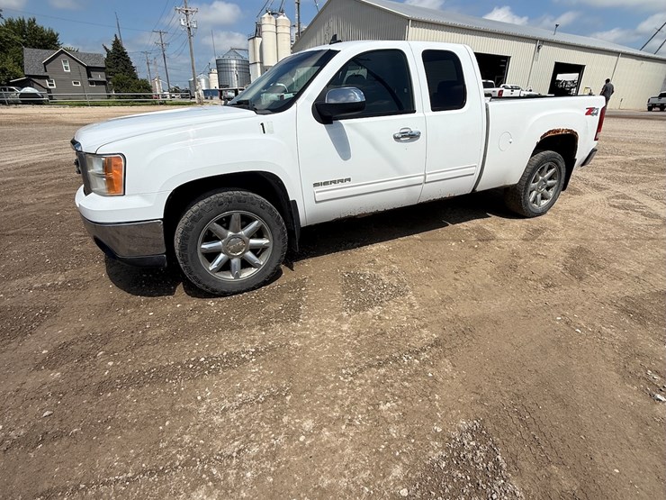 #13-•-2012-gmc-k1500-sierra-sle-extended-cab-4x4-pickup-image-21
