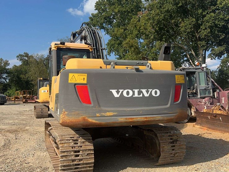 volvo-ex160d-excavator-image-3