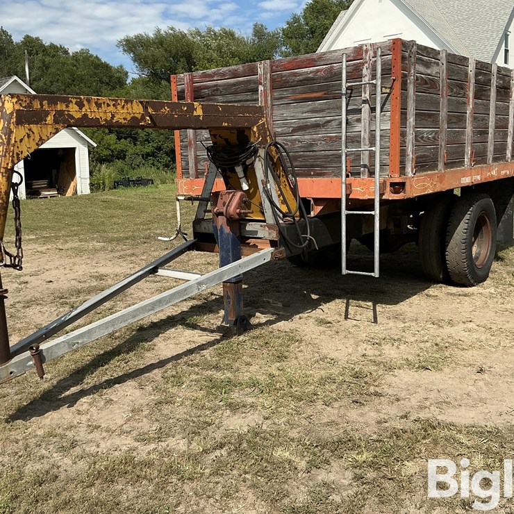 SHOP BUILT TRAILER