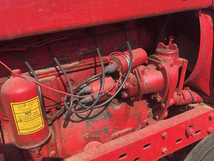 farmall-m-tricycle-tractor-image-18