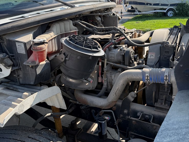 2005-caterpillar-c7-image-56