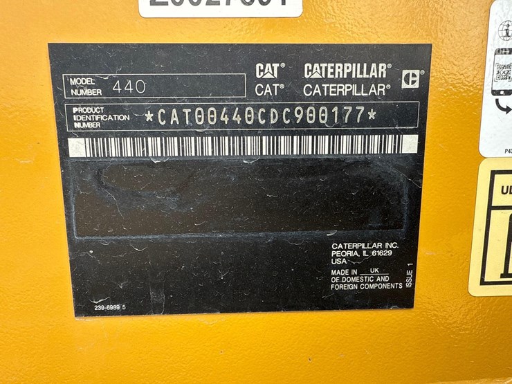 2019-caterpillar-440-image-13