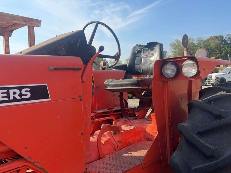allis-chalmers-185-tractor-image-11
