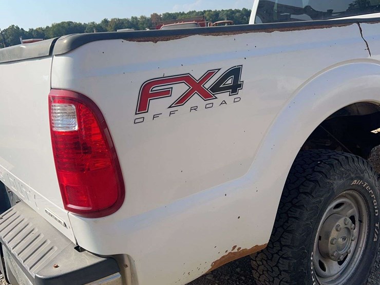 2012-ford-f250-xl-image-19