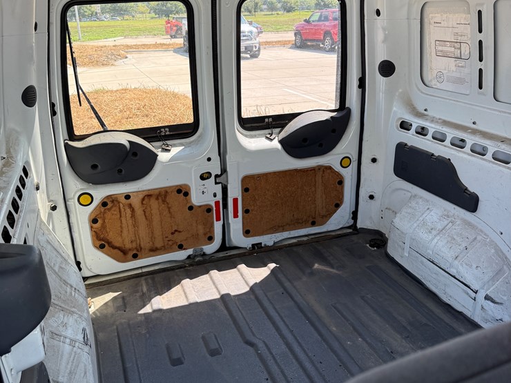 2012-utility-van-image-8