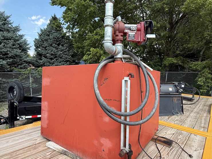 #11-•-300-gallon-steel-fuel-tank-image-3