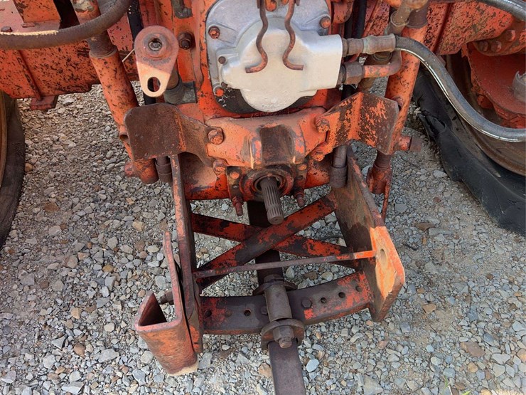 case-1175-cab-tractor-image-18