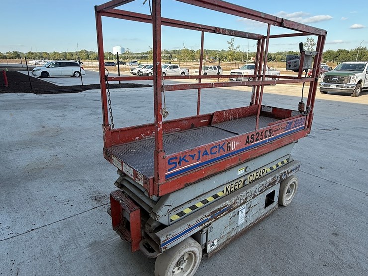 1998-skyjack-sjiii3220-image-8