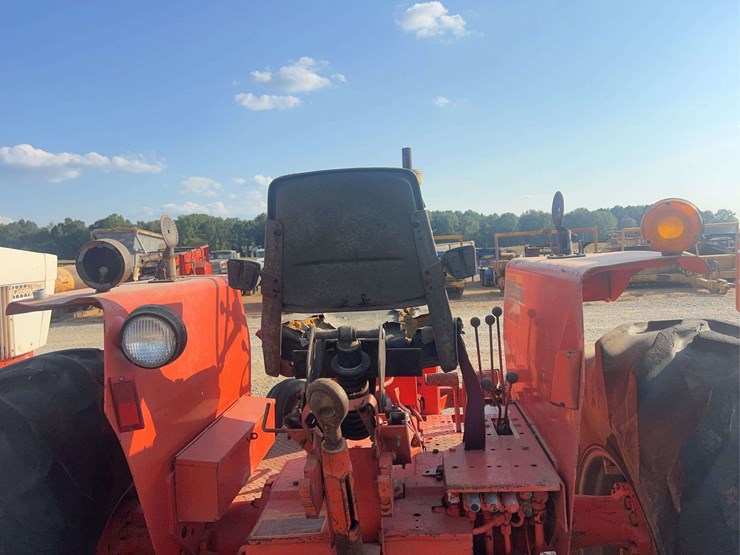 allis-chalmers-185-tractor-image-15