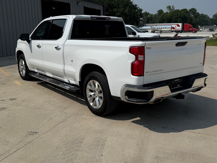 2019-chevrolet-silverado-image-57