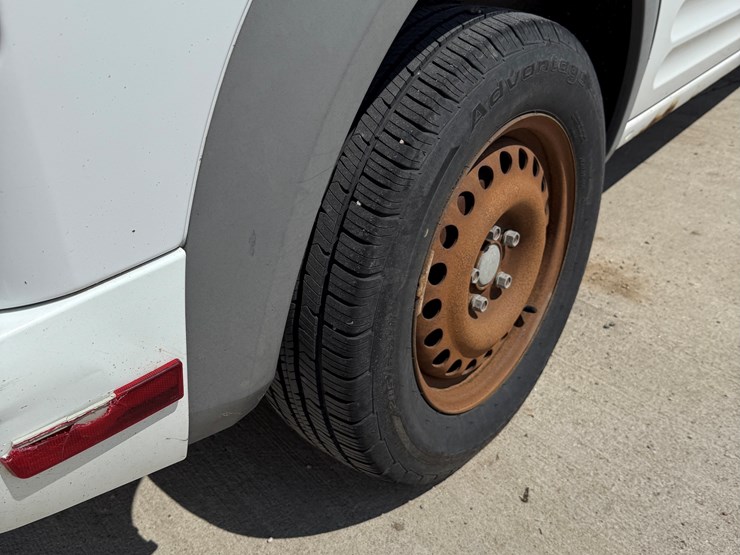 2012-utility-van-image-14