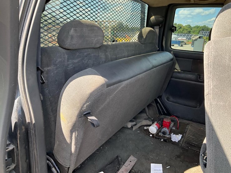 2003-chevrolet-silverado-image-84