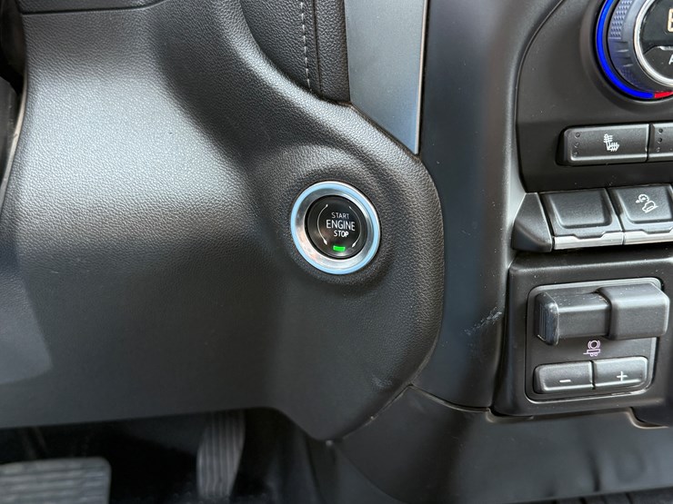 2019-chevrolet-silverado-image-47