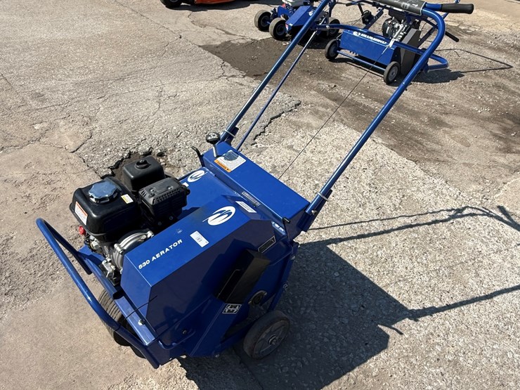 #48-•-2024-bluebird-h530a-commercial-walk-behind-power-lawn-aerator-image-7