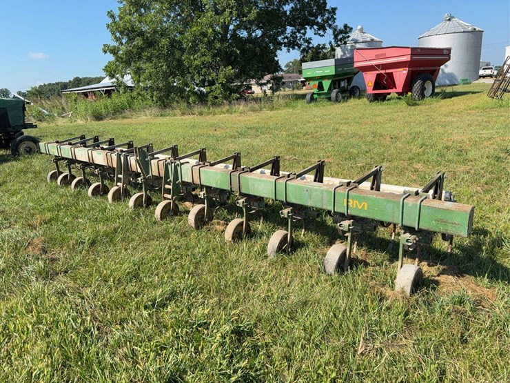 john-deere-12-image-6