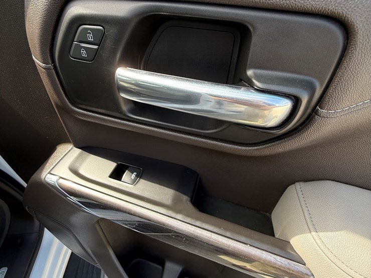 2019-chevrolet-k1500-image-41