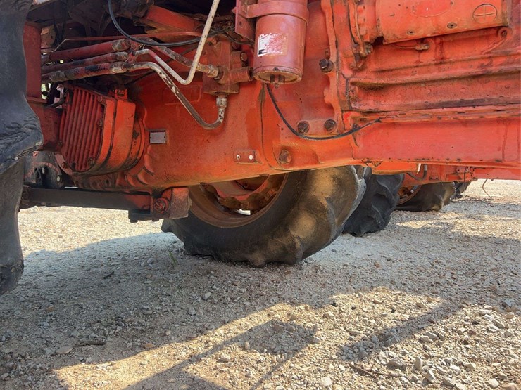 case-1175-cab-tractor-image-25