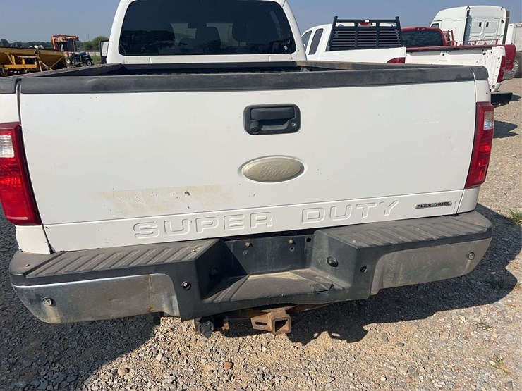 2012-ford-f250-xl-image-16