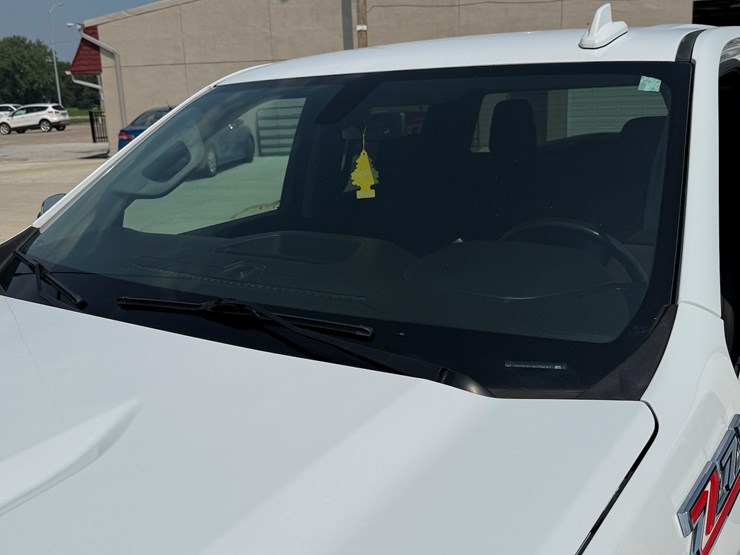 2019-chevrolet-silverado-image-71
