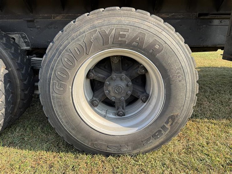1995-ford-l8000-image-64