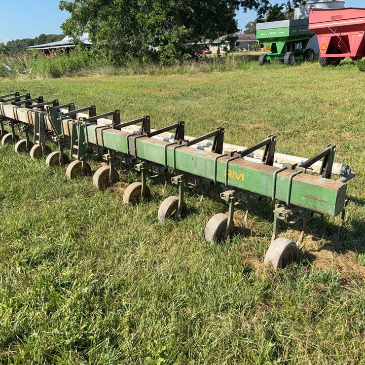JOHN DEERE 12