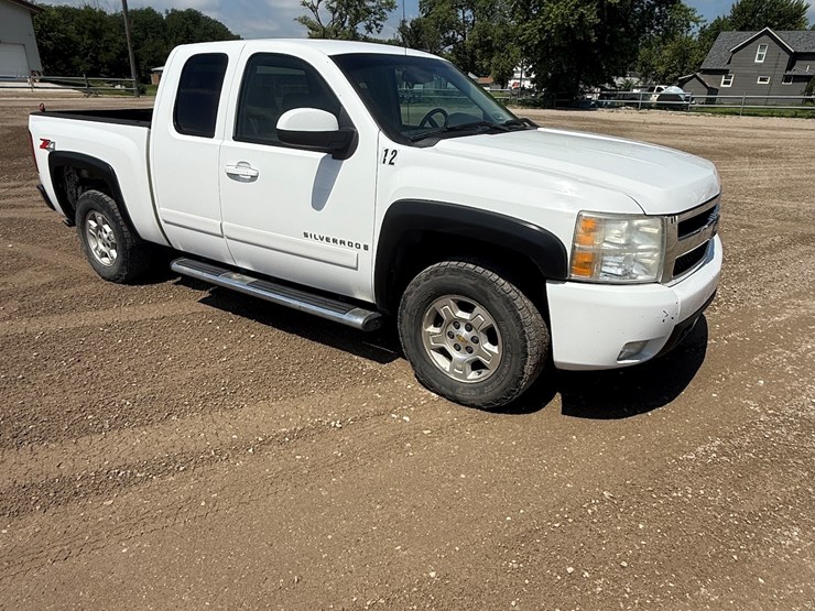 2008-chevrolet-k1500-image-6