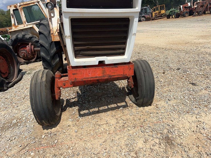 case-1370-cab-tractor-image-7