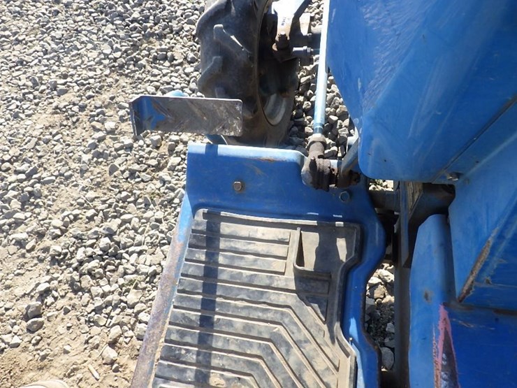 ford-1220-image-21