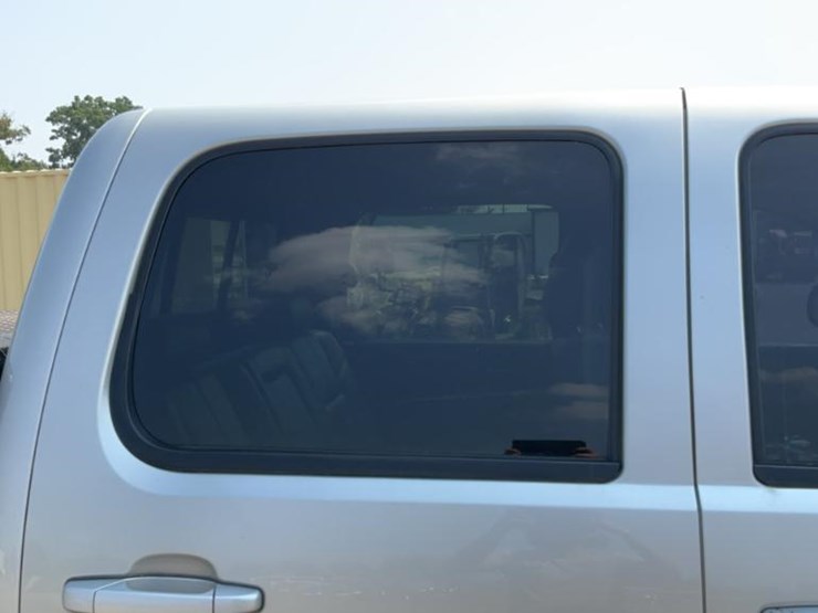 2011-chevrolet-silverado-image-55