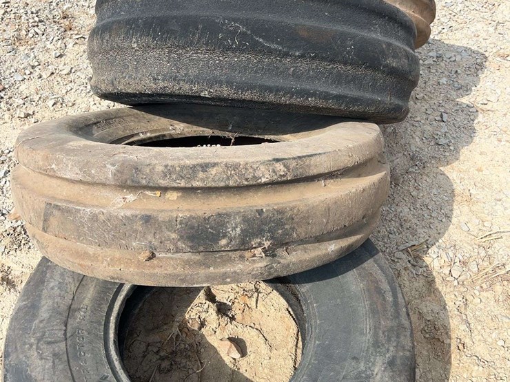 (4)-front-tractor-tires-image-3