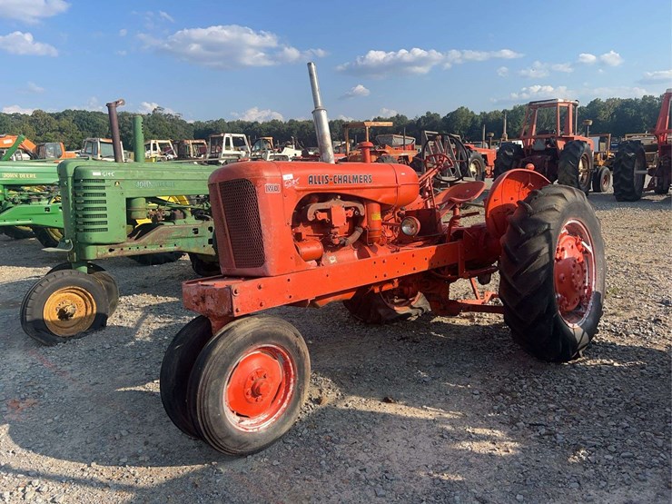 allis-chalmers-wd-tractor-image-1