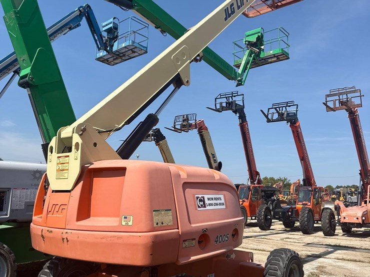 jlg-400s-image-16