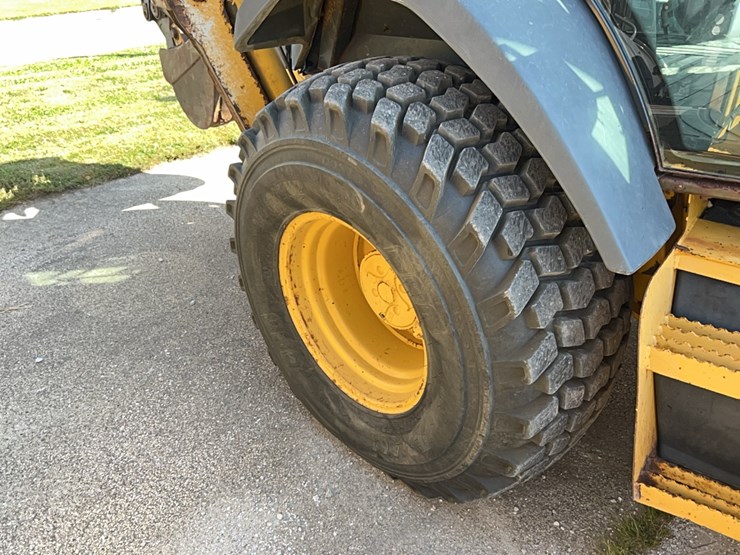 deere-410j-image-25