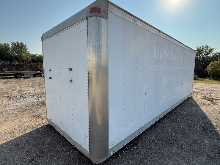 2000-morgan-24-ft-image-2
