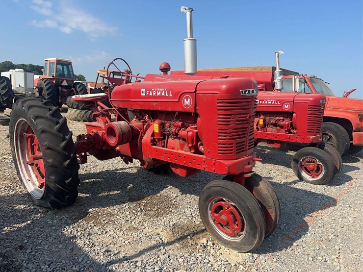 farmall-m-tricycle-tractor-image-5