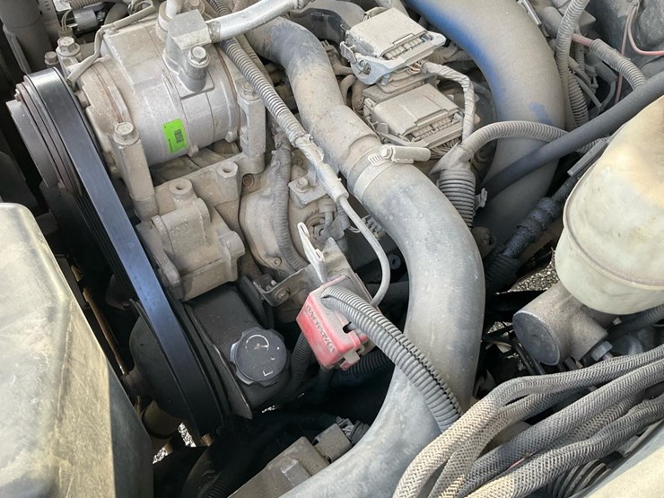 2003-chevrolet-silverado-image-57