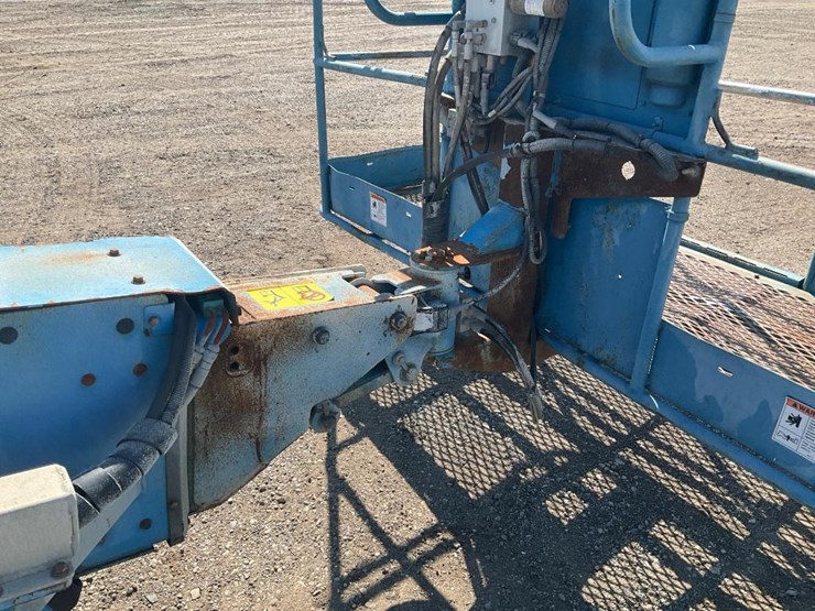 2008-genie-s120-image-22