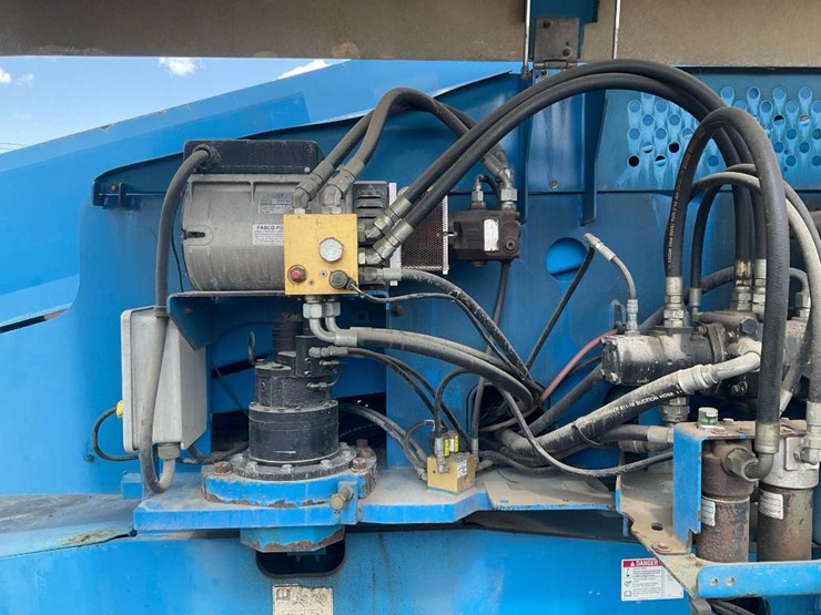 2007-genie-s60-trax-image-21