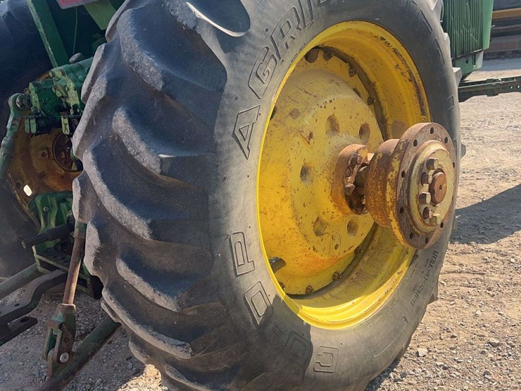 john-deere-4630-image-17