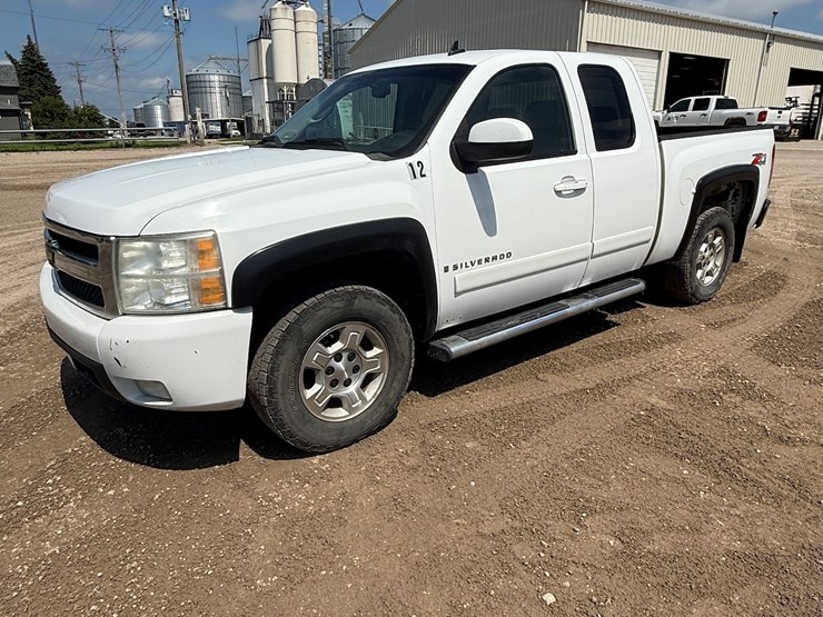 2008-chevrolet-k1500-image-1
