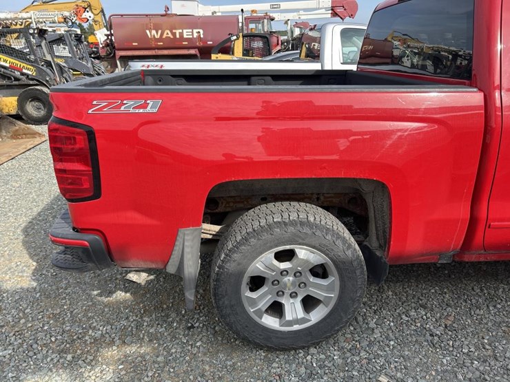 2017-chevrolet-silverado-1500-image-18