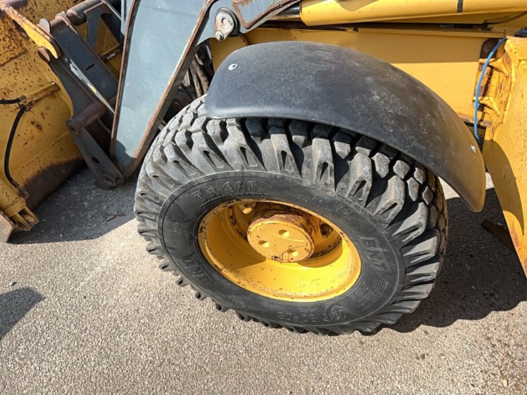 deere-410j-image-22