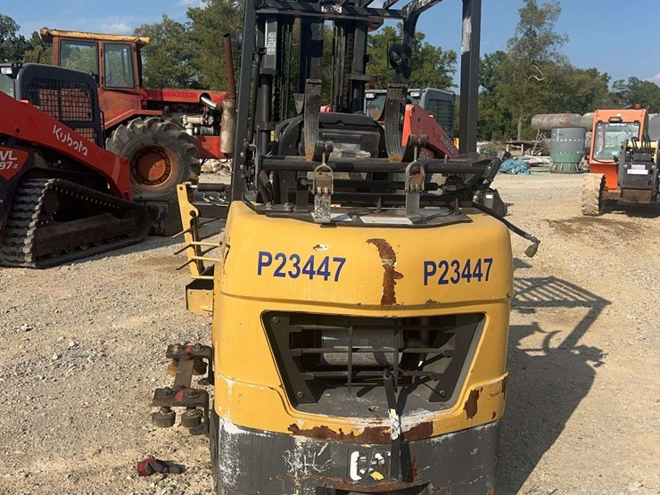 cat-c6000-lp-warehouse-lift-image-3