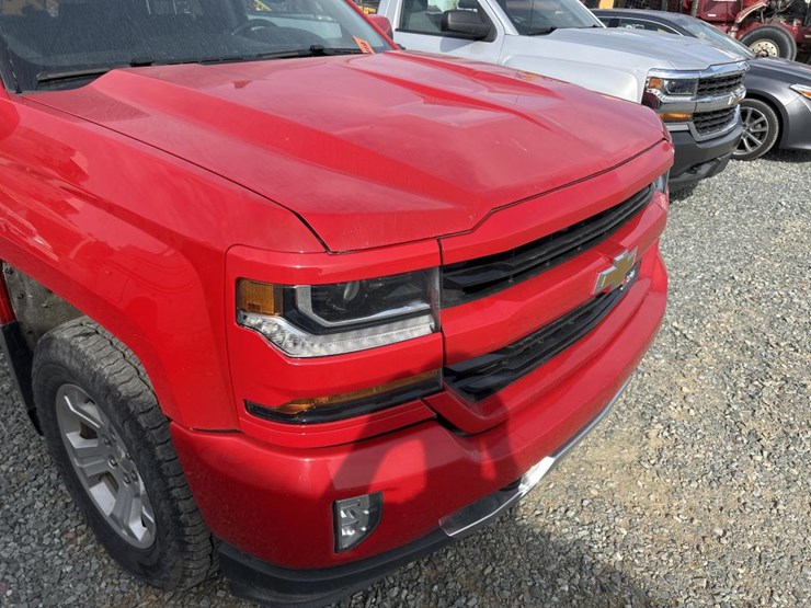 2017-chevrolet-silverado-1500-image-11