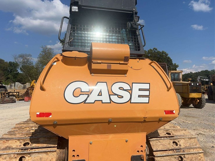 2021-case-1150m-cab-dozer-image-17